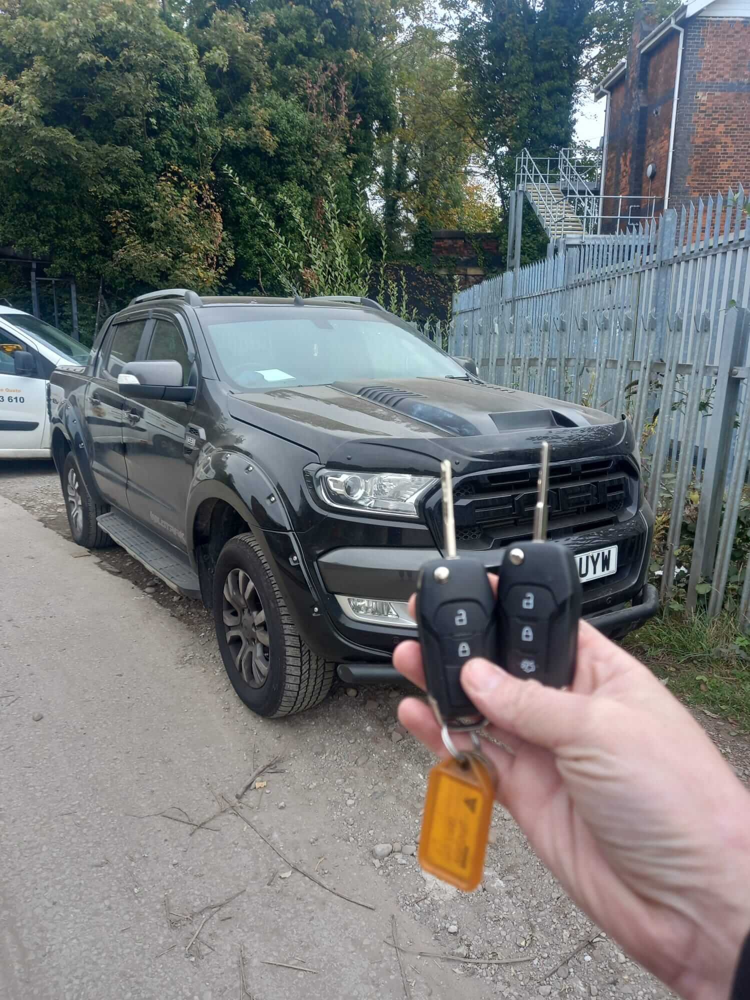 Auto locksmith in Rochdale fixing car lockouts