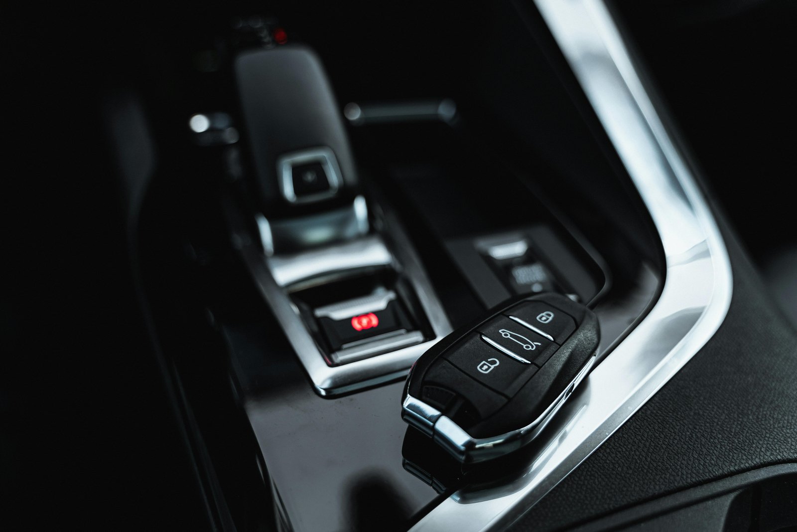 Transponder car key repair and reprogramming service in Manchester Area's