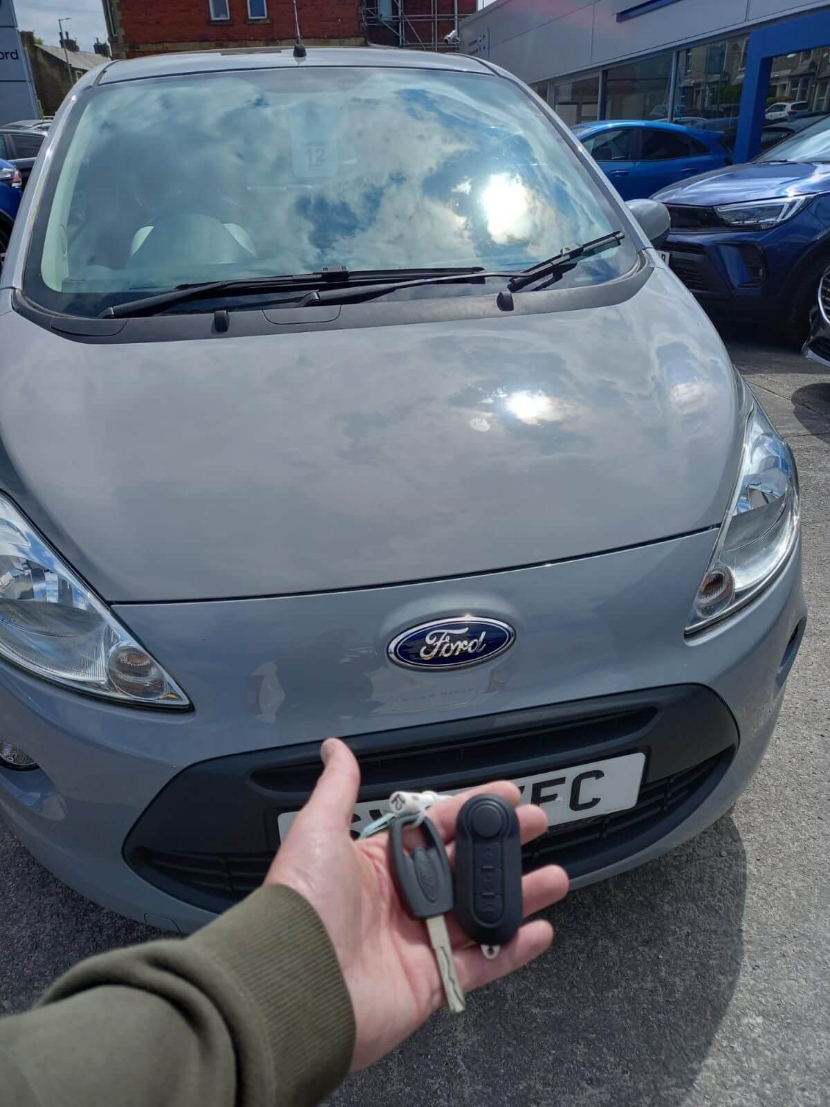 Transponder car key repair and reprogramming service in Manchester